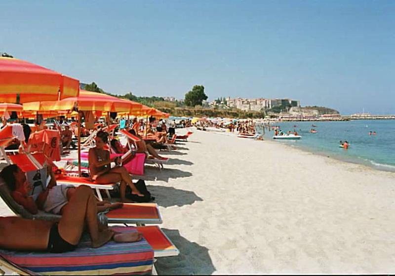 Hotel Tirreno Parghelia Facilidades foto